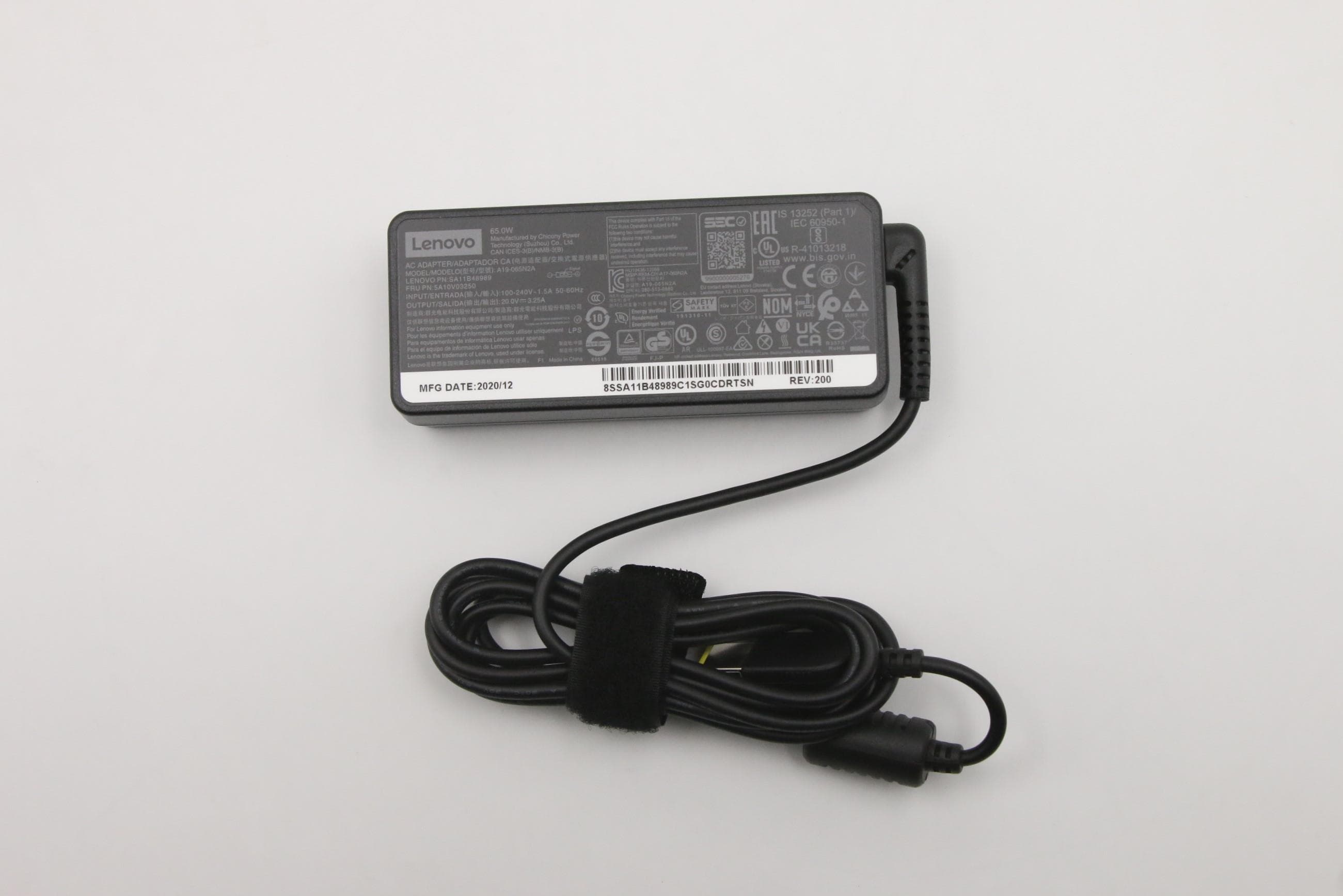 Lenovo CRU,AC_ADAPTER,Rectangle 65W 89%,100-240Vac,3P