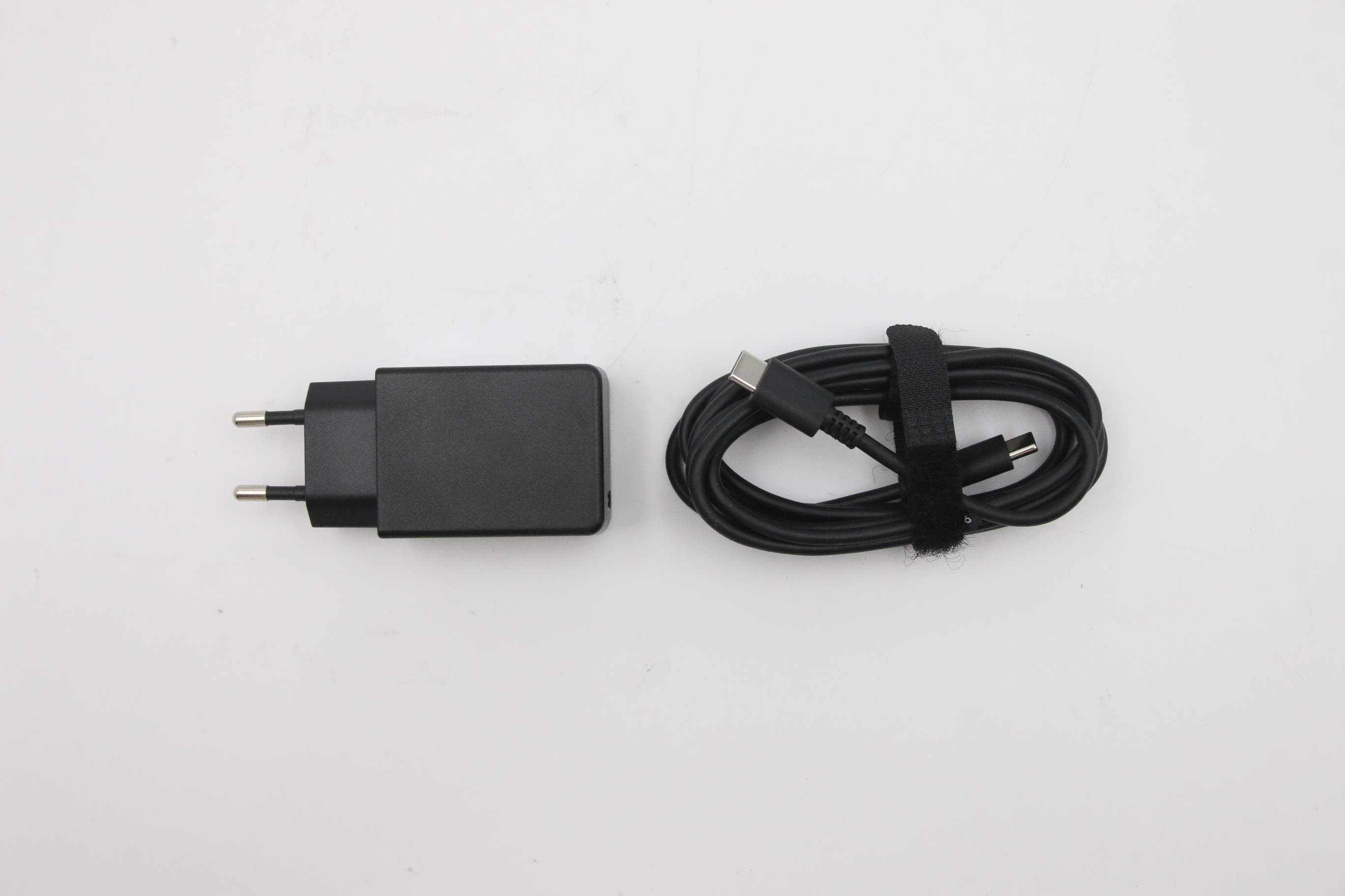 Lenovo 45W USB-C AC Portable Adapter (EU plug) FRU
